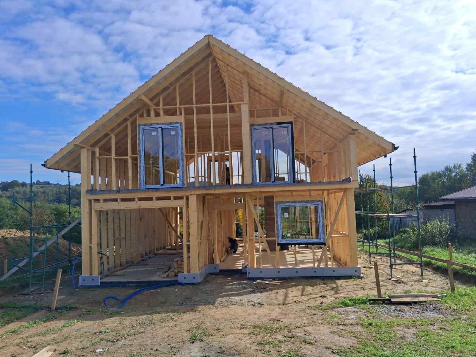 6f6f3df7 c0e8 424c bf6f 80908db8d2cd